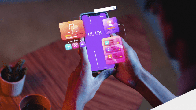 Pessoa olhando para celular com elementos de usabilidade destacados.